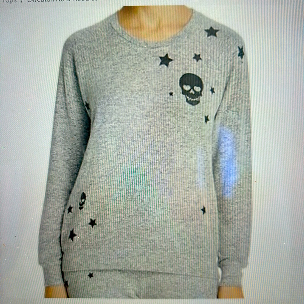 PJ Salvage Grey Skull and Stars Fleece top Size M